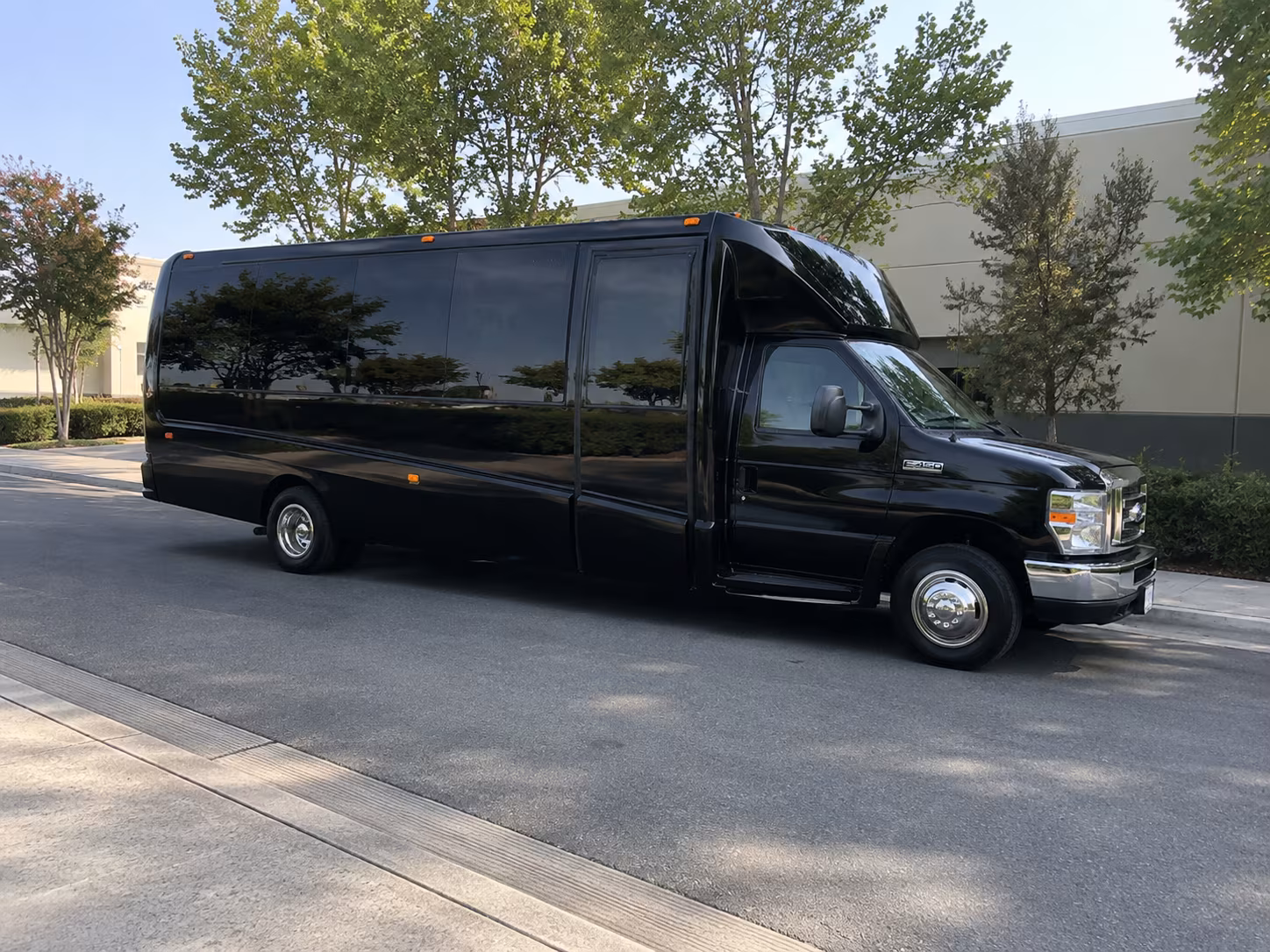 arriving at dfw with a large conference or convention group