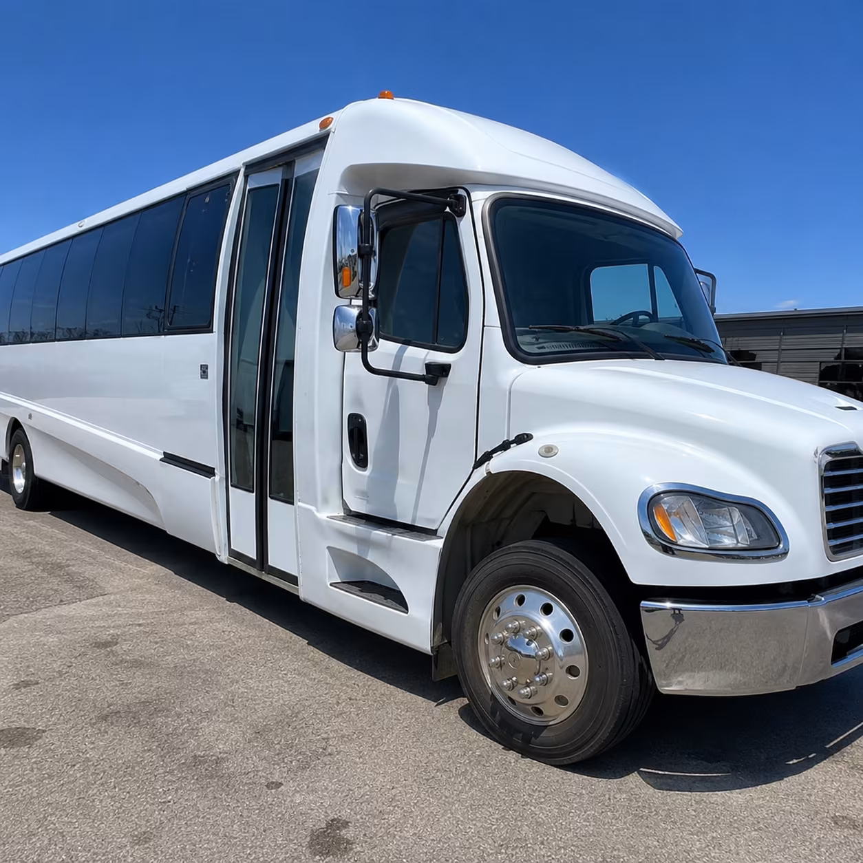 find and book transportation for your next bachelor or bachelorette party 5