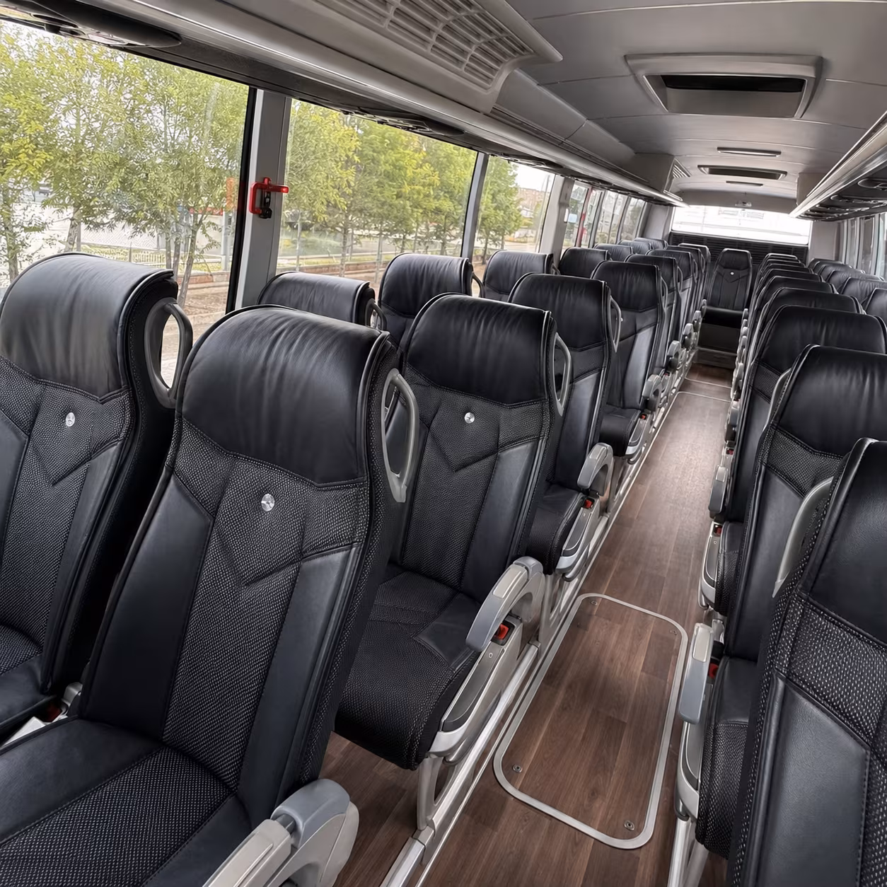 find and book transportation for your next convention or trade show 3